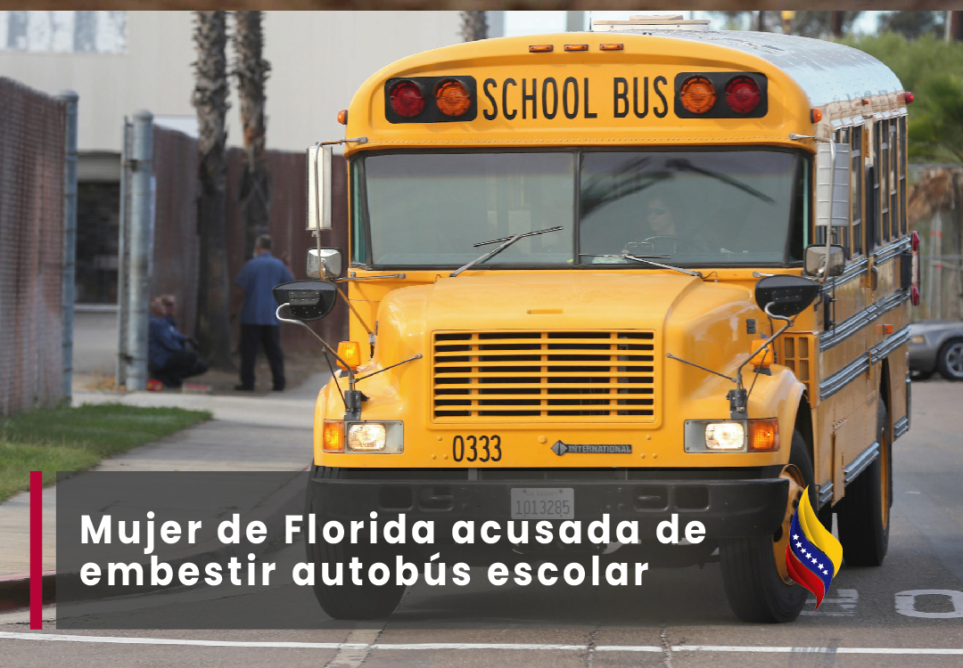 Mujer de Florida acusada de embestir autobús escolar