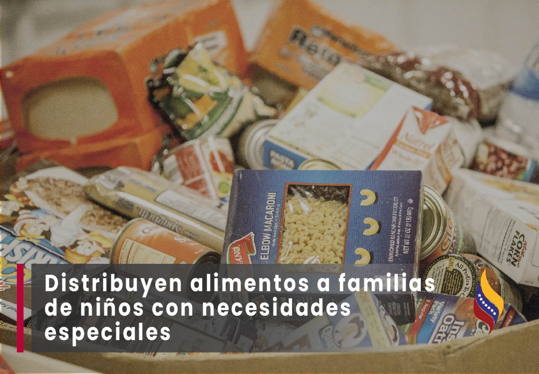 Distribuyen alimentos a familias de niños con necesidades especiales